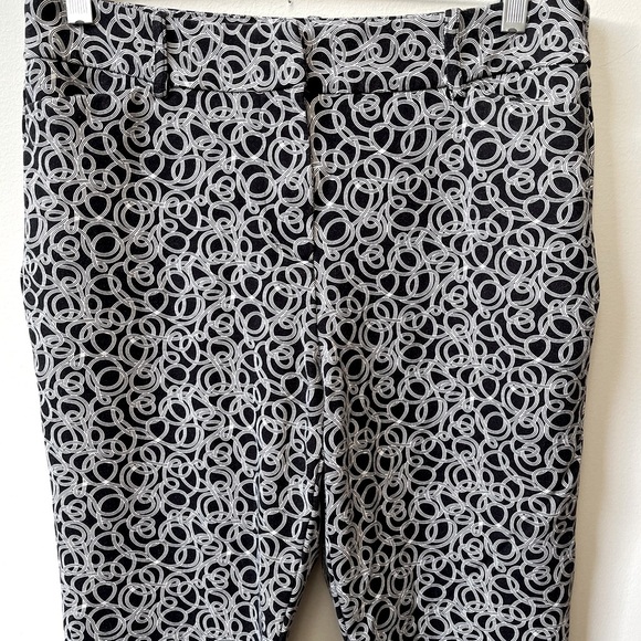 Liz Claiborne Straight Patterned Ankle Pants Womens‎ 6 Black White Stretchy - Picture 1 of 13